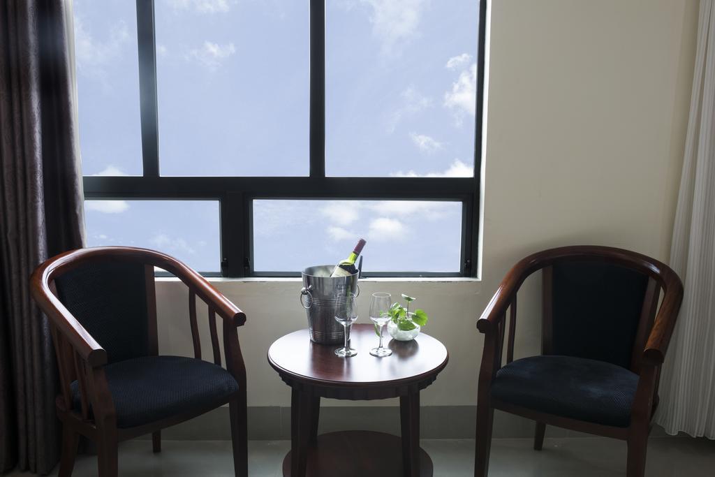 Sea Front Hotel Đà Nẵng Zimmer foto