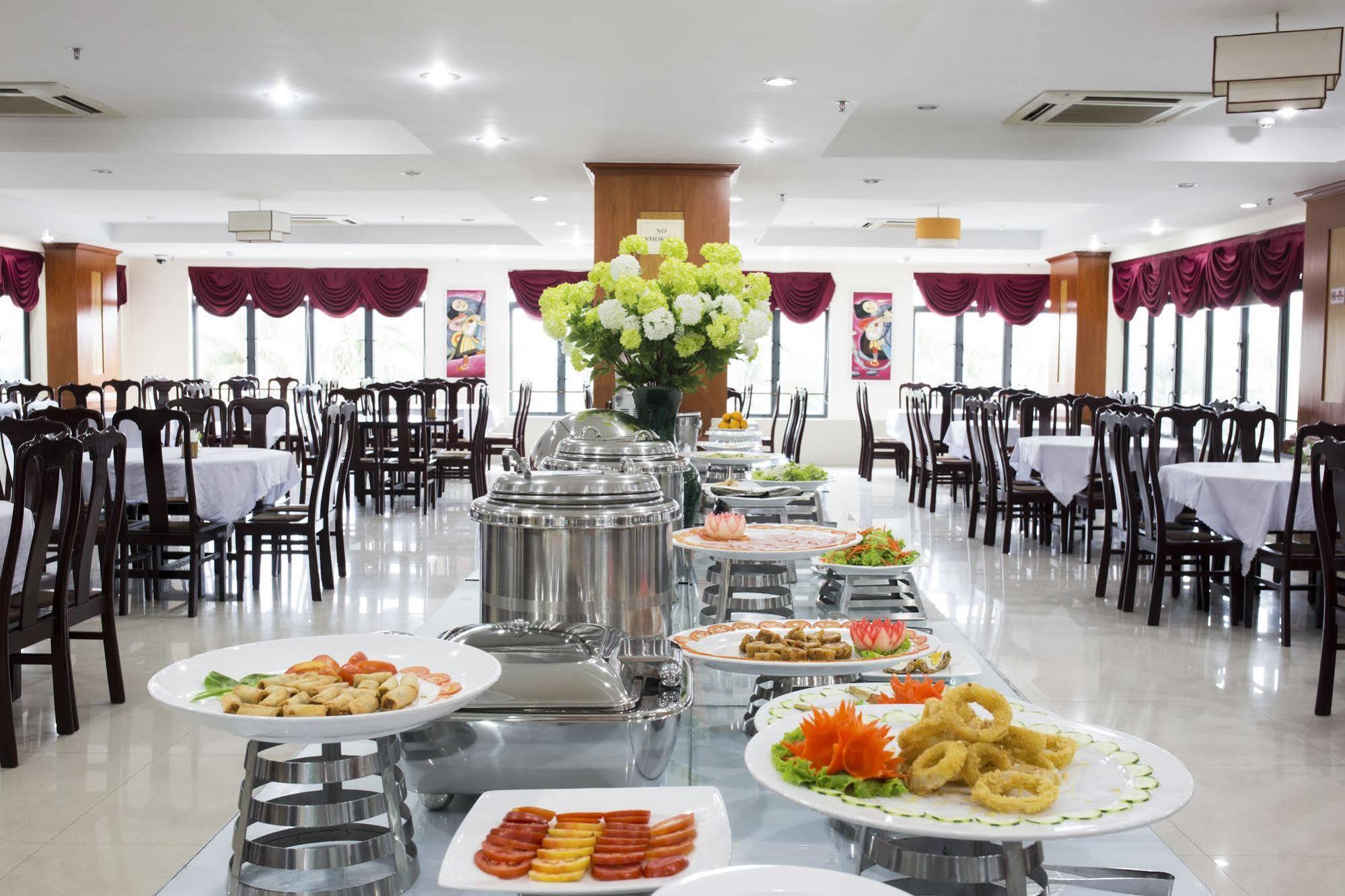 Sea Front Hotel Đà Nẵng Exterior foto